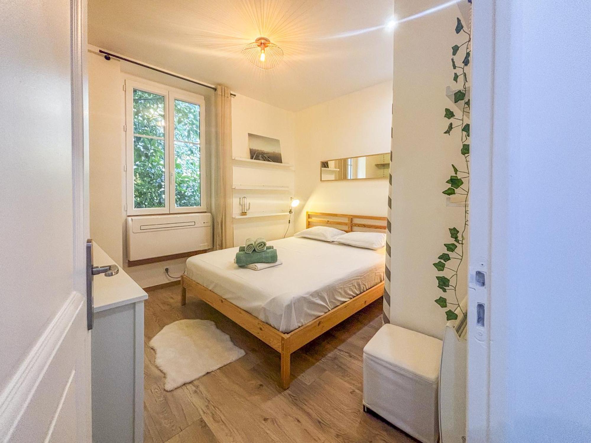 Paris - 2 Pers, Wifi, Ac