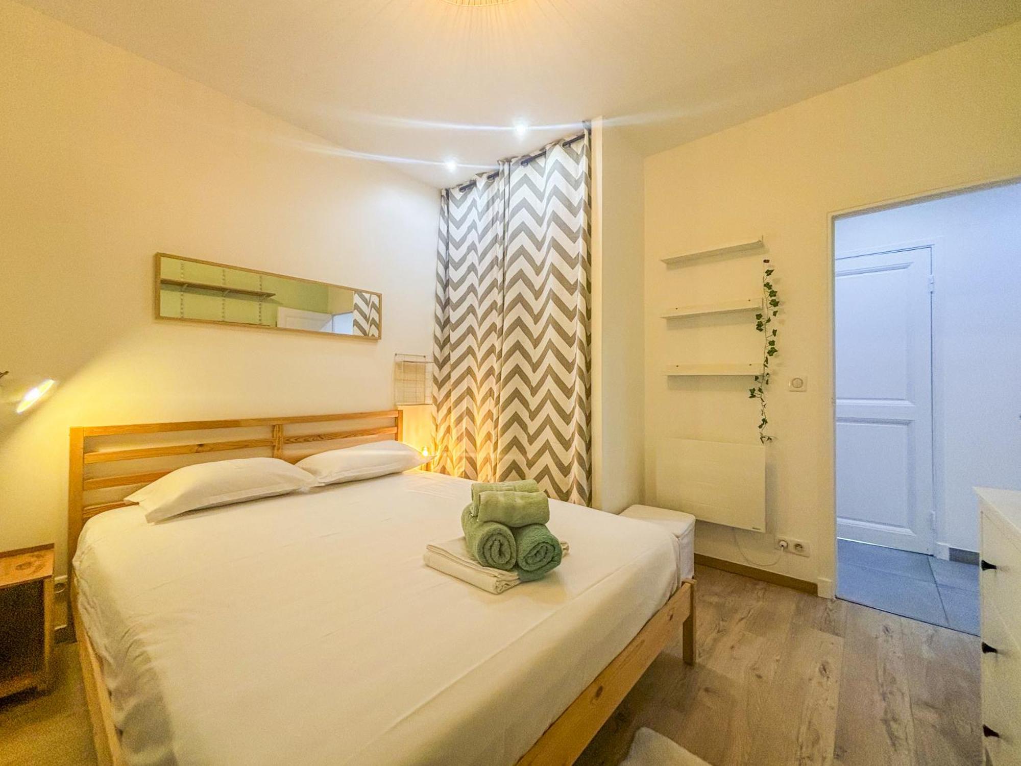Paris - 2 Pers, Wifi, Ac Apartment *
